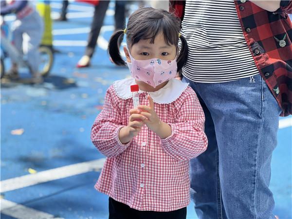 多点便民、错峰检测、动态调整 “一天一检”稳步高效有序