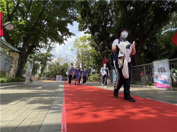 又一批“神兽”顺利投放！直击罗湖区中小学生返校首日