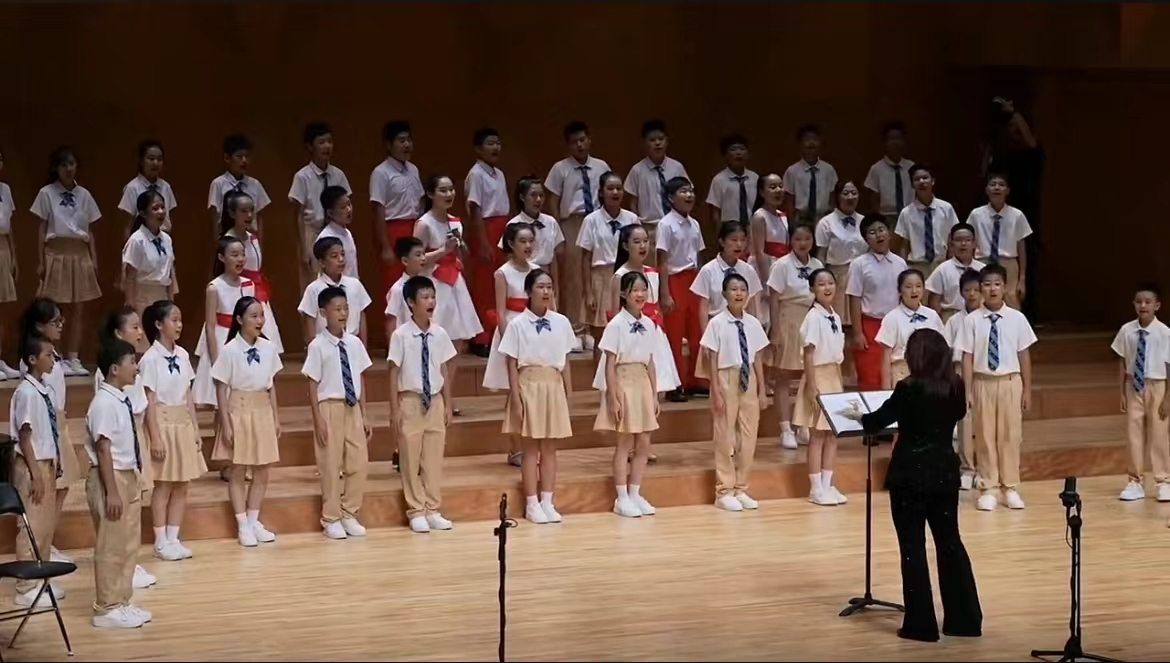 演出照片.jpg