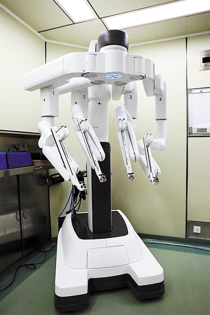 中国达芬奇手术机器人图片